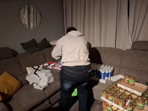 c8094f10-dfbf-4099-9e36-ccd7571d84b6-min